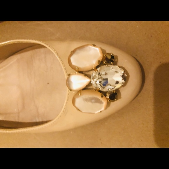 LK Bennett ivory patent flats with jewel stones. - Picture 2 of 6